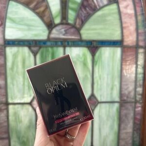 Yves Saint Laurent Black Opium over Red Eau de Parfum 1 oz